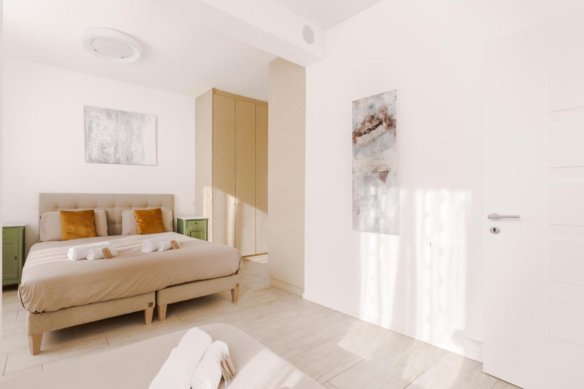 Front Lake Pearl 5 For 6Pax -By Easylife Swiss Lugano Bagian luar foto