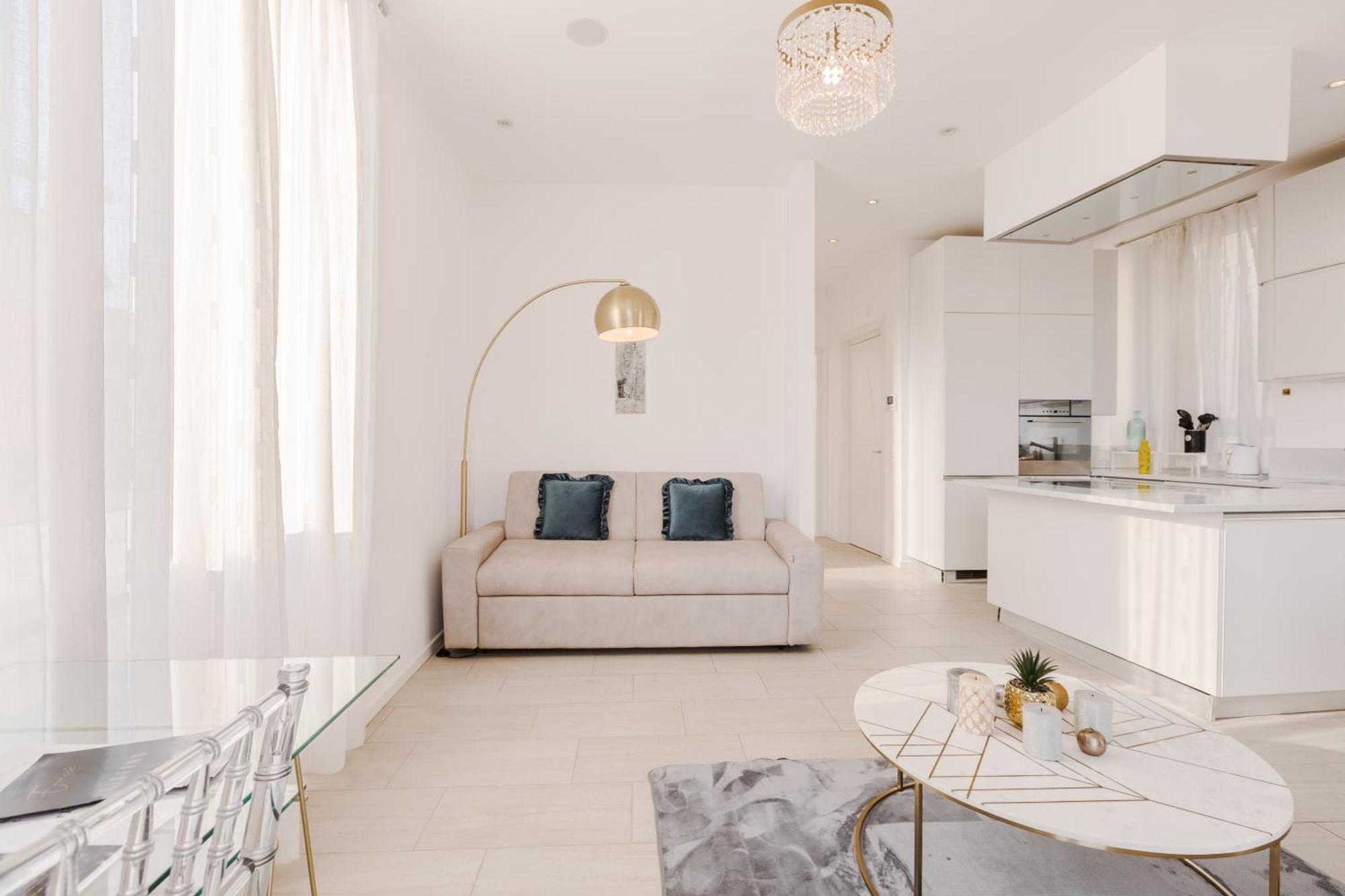 Front Lake Pearl 5 For 6Pax -By Easylife Swiss Lugano Bagian luar foto