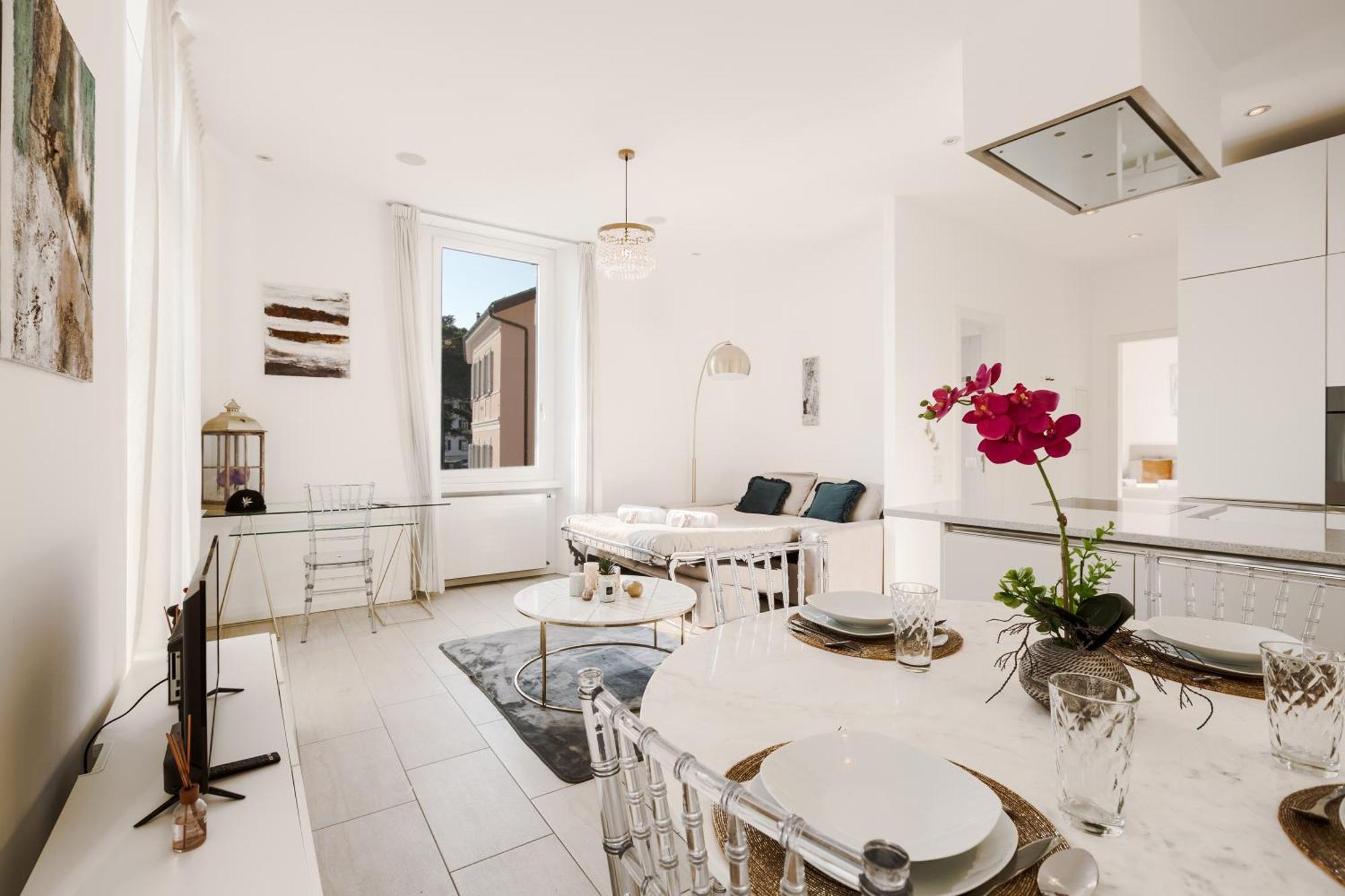 Front Lake Pearl 5 For 6Pax -By Easylife Swiss Lugano Bagian luar foto